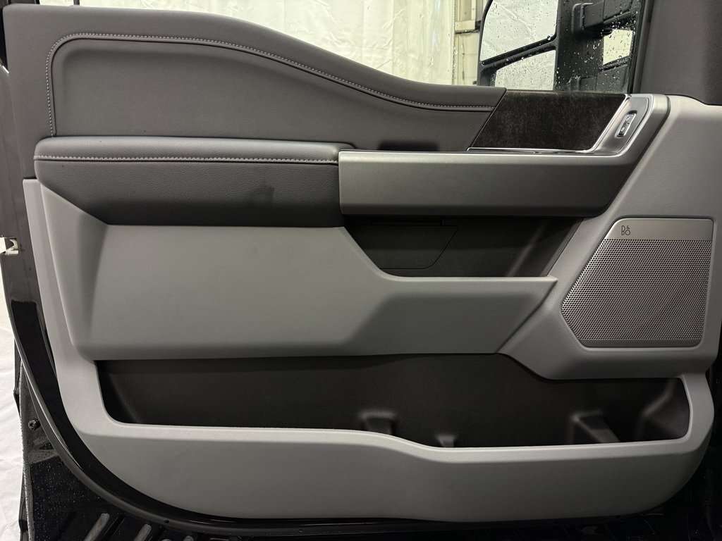2026 Ford F-350 XLT DIESEL XLT PREMIUM PACKAGE FX4 PACKAGE - Thumbnail 19