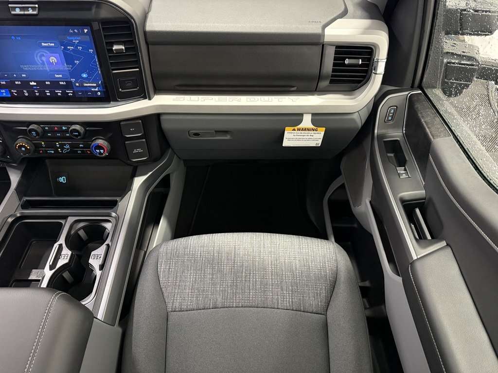 2026 Ford F-350 XLT DIESEL XLT PREMIUM PACKAGE FX4 PACKAGE - Thumbnail 37