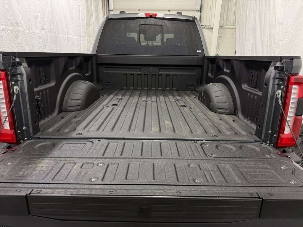 2026 Ford F-350 LARIAT FX4 OFF ROAD PACKAGE MOONROOF - Thumbnail 13