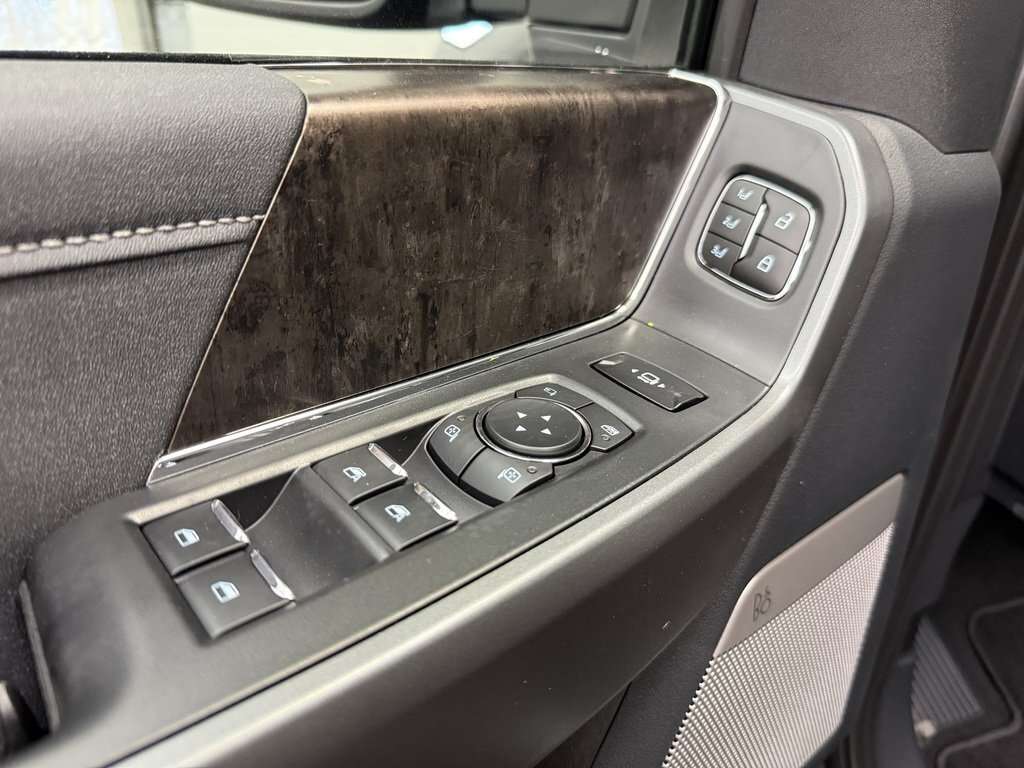 2026 Ford F-350 LARIAT FX4 OFF ROAD PACKAGE MOONROOF - Thumbnail 17