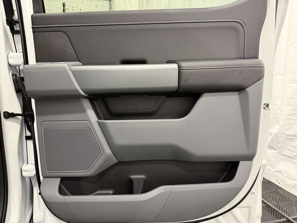 2026 Ford F-150 XLT FX4 OFF-ROAD PACKAGE RUNNING BOARDS - Thumbnail 37