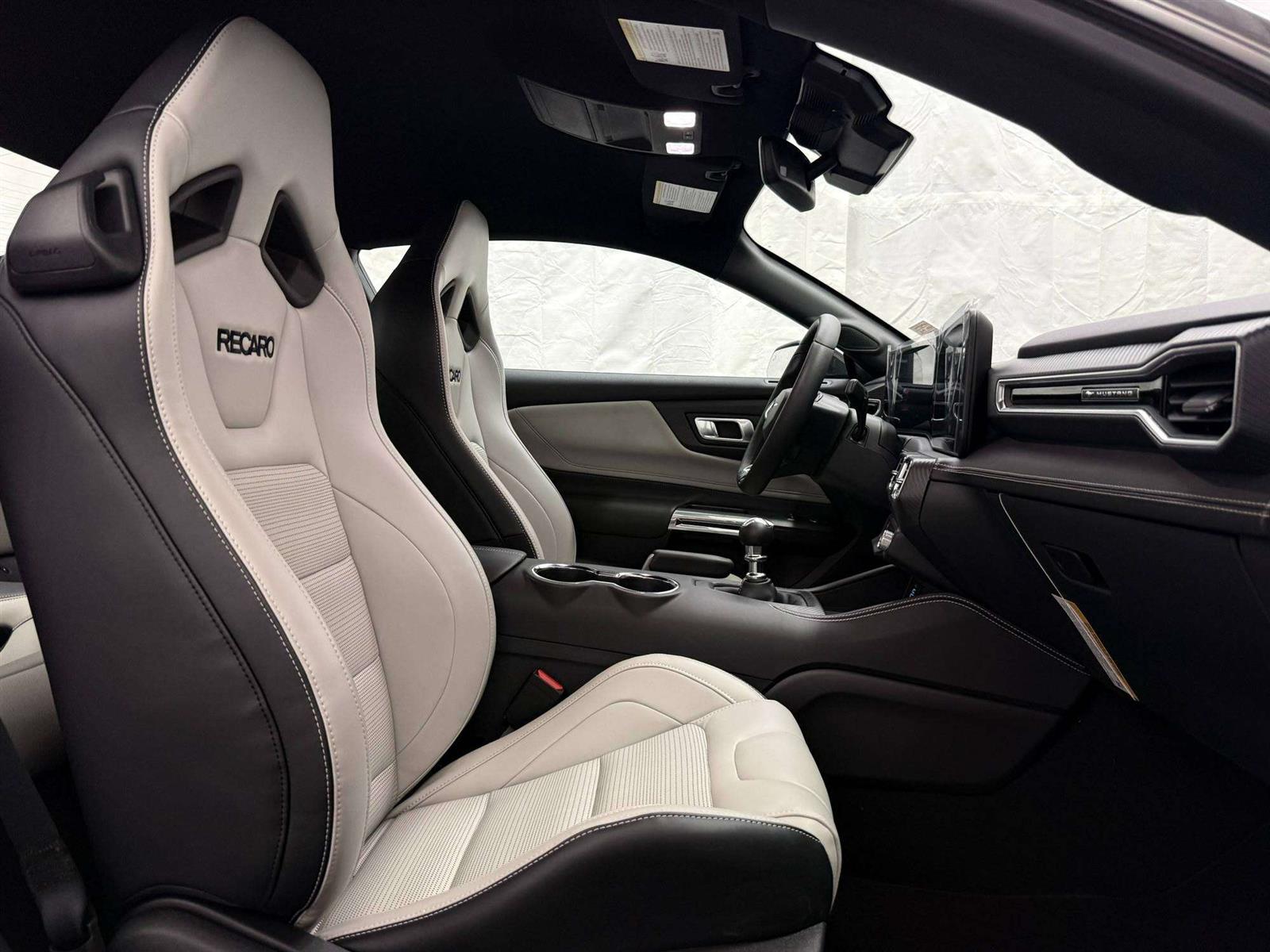 2026 Ford Mustang GT PREMIUM NITE PONY PACKAGE RECARO SEATS - Thumbnail 32