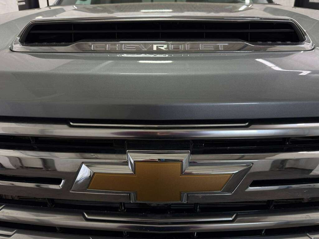 2024 Chevrolet Silverado 3500 HIGH COUNTRY 6.6 DIESEL DRW - Thumbnail 6