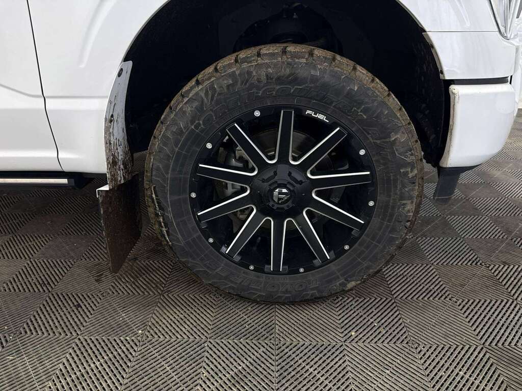 2021 Ford F-150 LARIAT 502A SPORT | FX4 PKG | POWER BOARDS | B&O - Thumbnail 4