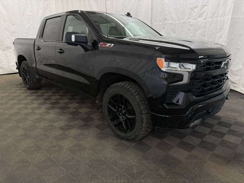 2024 Chevrolet Silverado 1500 RST | 3.0L DIESEL Z71 | HEATED LEATHER - Thumbnail 2