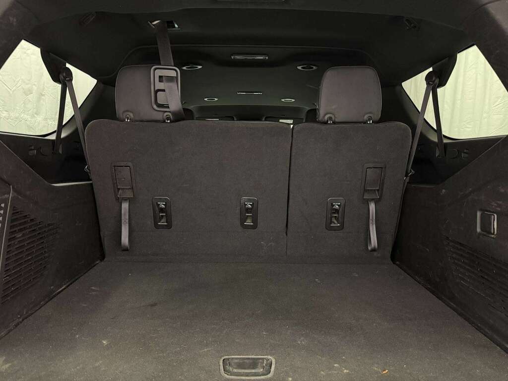 2023 Chevrolet Suburban LT 7 PASSENGER | HEATED LEATHER | NAV | LANE KEEP - Thumbnail 13