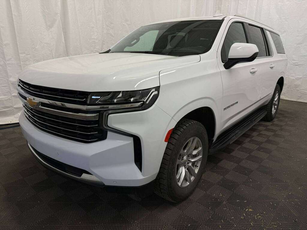 2023 Chevrolet Suburban LT 7 PASSENGER | HEATED LEATHER | NAV | LANE KEEP - Thumbnail 6