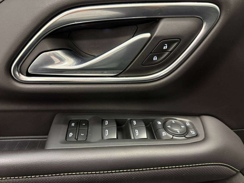 2021 GMC Yukon SLT 7 PASSENGER | HEATED LEATHER | NAV | SUNROOF - Thumbnail 22