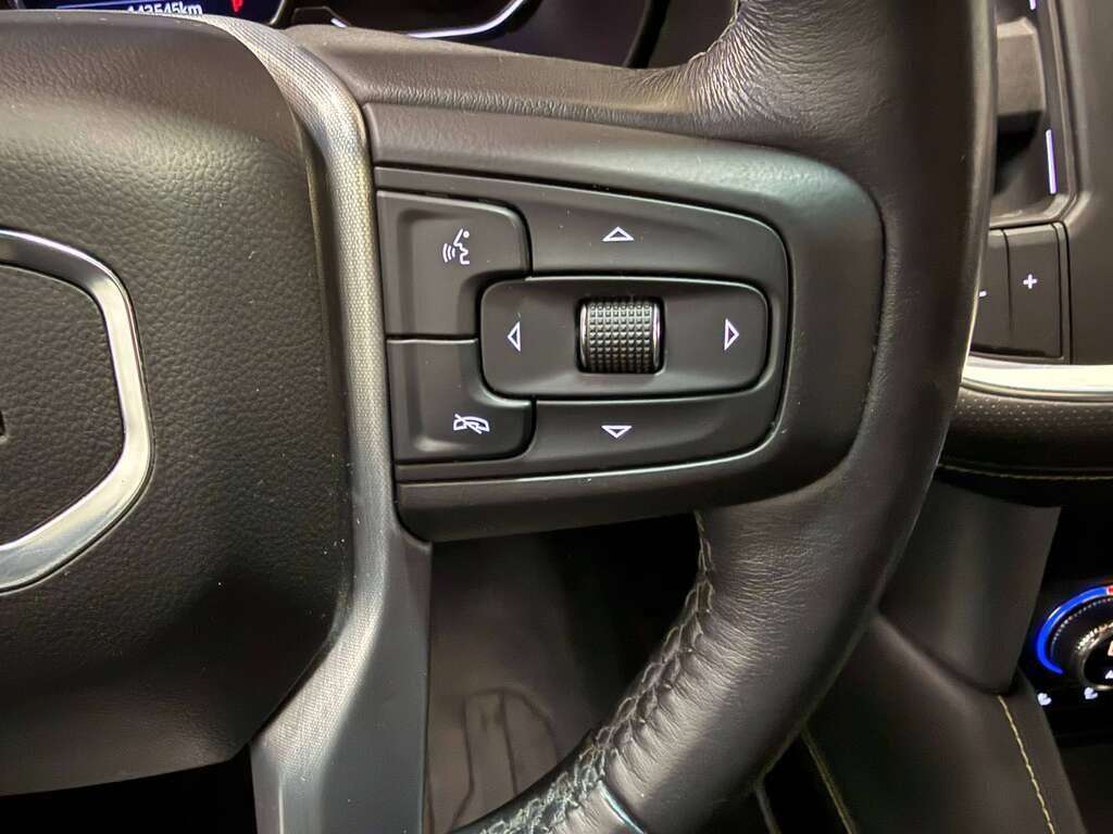 2021 GMC Yukon SLT 7 PASSENGER | HEATED LEATHER | NAV | SUNROOF - Thumbnail 32