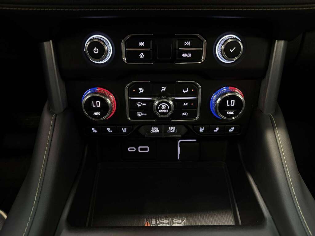 2021 GMC Yukon SLT 7 PASSENGER | HEATED LEATHER | NAV | SUNROOF - Thumbnail 37