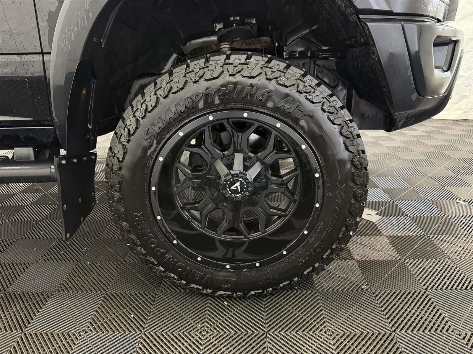 2019 Ram 1500 WARLOCK 5.7L HEMI | 6 INCH RC LIFT | AIRBAGS - Thumbnail 4