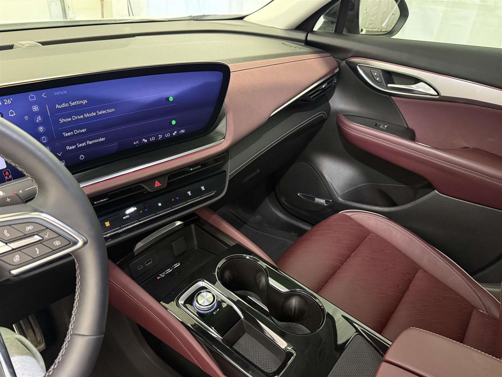 2024 Buick Envision SPORT TOURING AWD | HEATED LEATHER | REM START - Thumbnail 24
