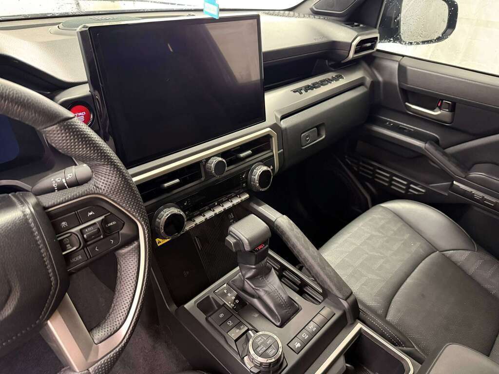 2024 Toyota Tacoma TRD OFF ROAD | HTD/CLD LEATHER | SUNROOF | TONNEAU - Thumbnail 19