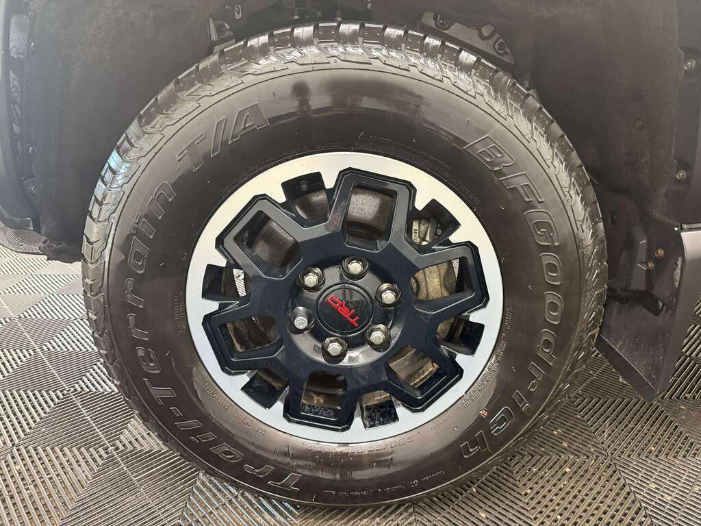 2024 Toyota Tacoma TRD OFF ROAD | HTD/CLD LEATHER | SUNROOF | TONNEAU - Thumbnail 4