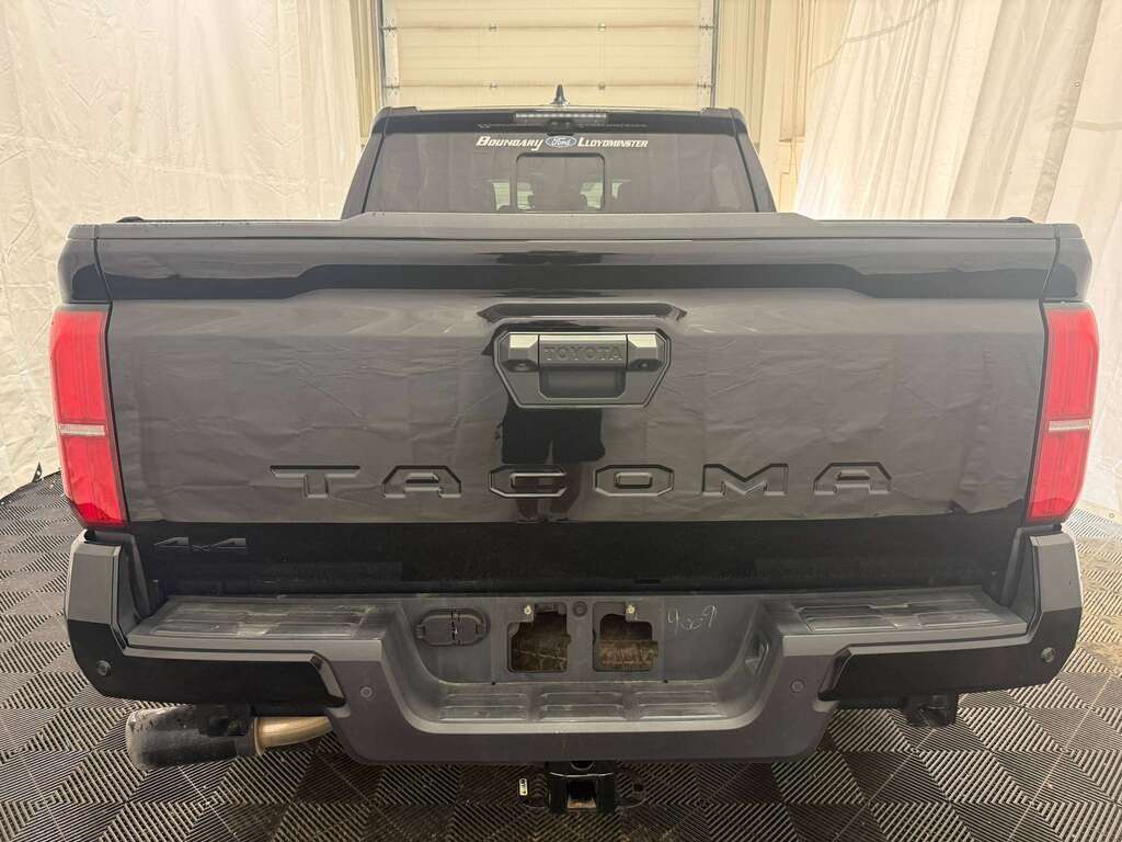2024 Toyota Tacoma TRD OFF ROAD | HTD/CLD LEATHER | SUNROOF | TONNEAU - Thumbnail 9