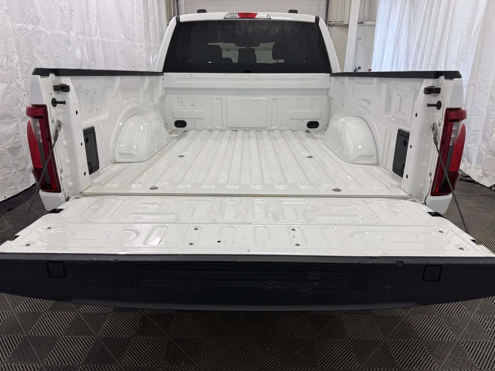 2024 Ford F-150 XLT 5.0L 6.5FT BOX | TOW/HAUL PACKAGE | REV CAM - Thumbnail 15