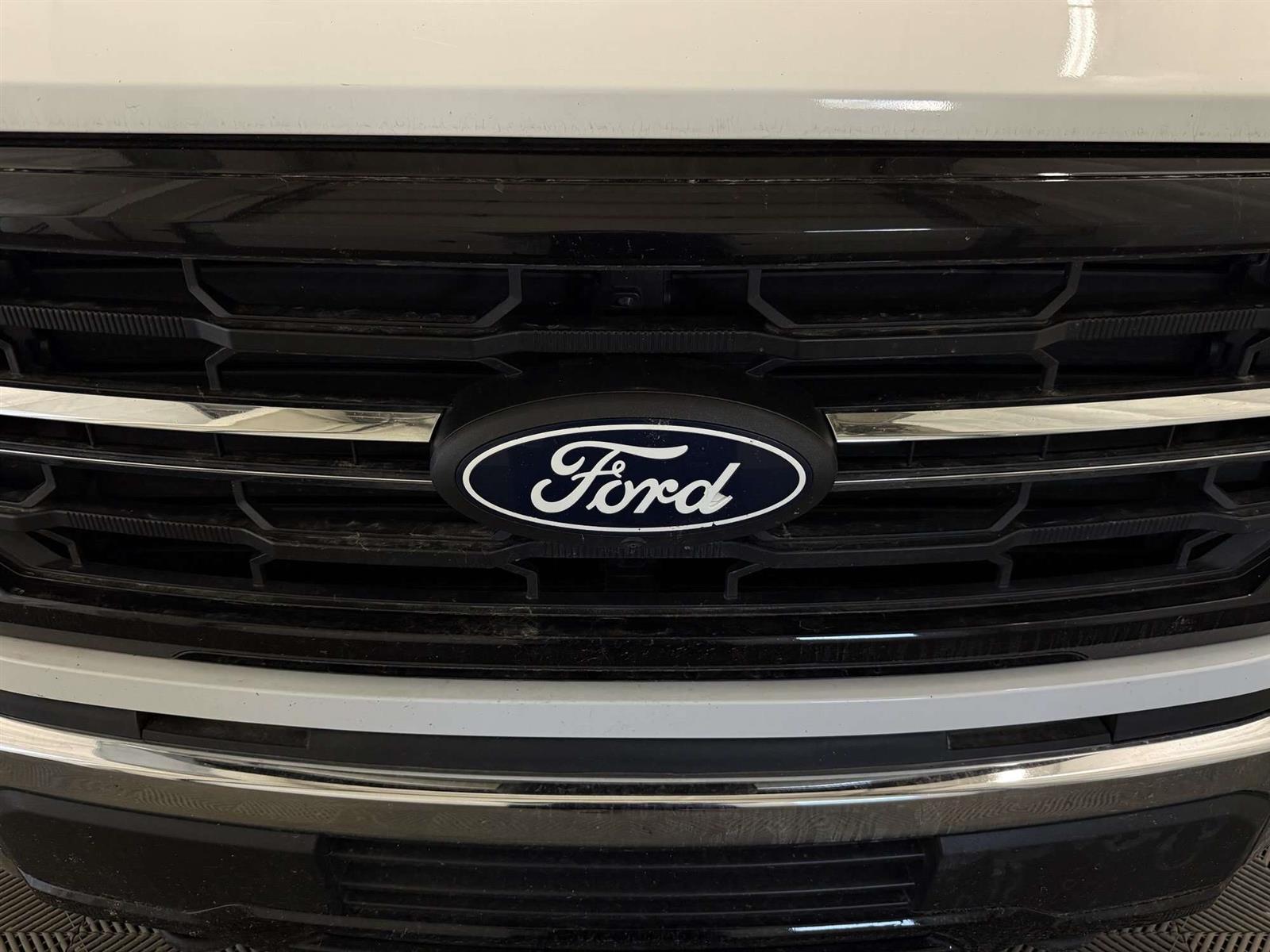 2024 Ford F-150 XLT 5.0L 6.5FT BOX | TOW/HAUL PACKAGE | REV CAM - Thumbnail 6