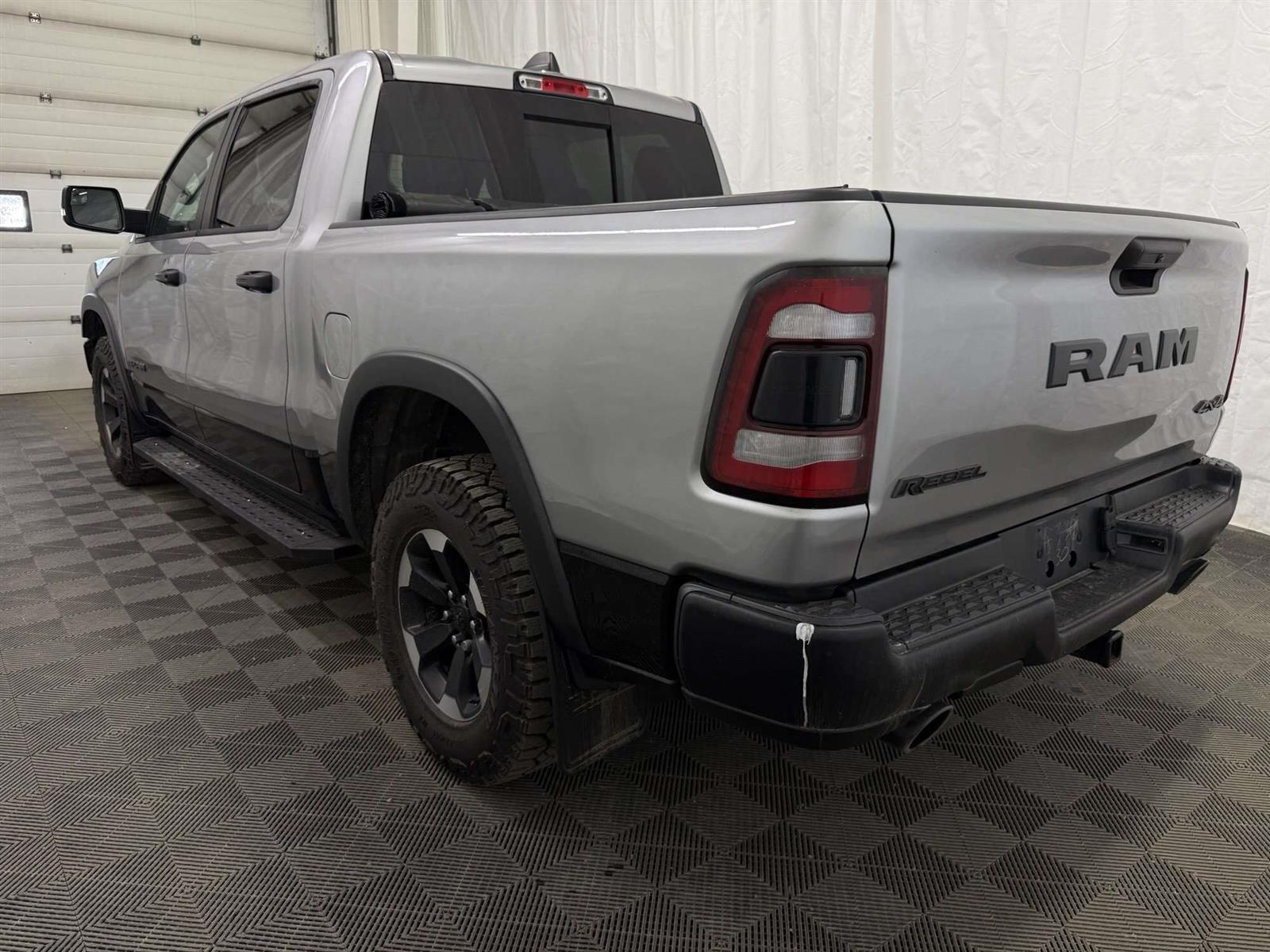 2023 Ram 1500 REBEL 5.7l HEMI | SPORT HOOD | ALPINE AUDIO - Thumbnail 11