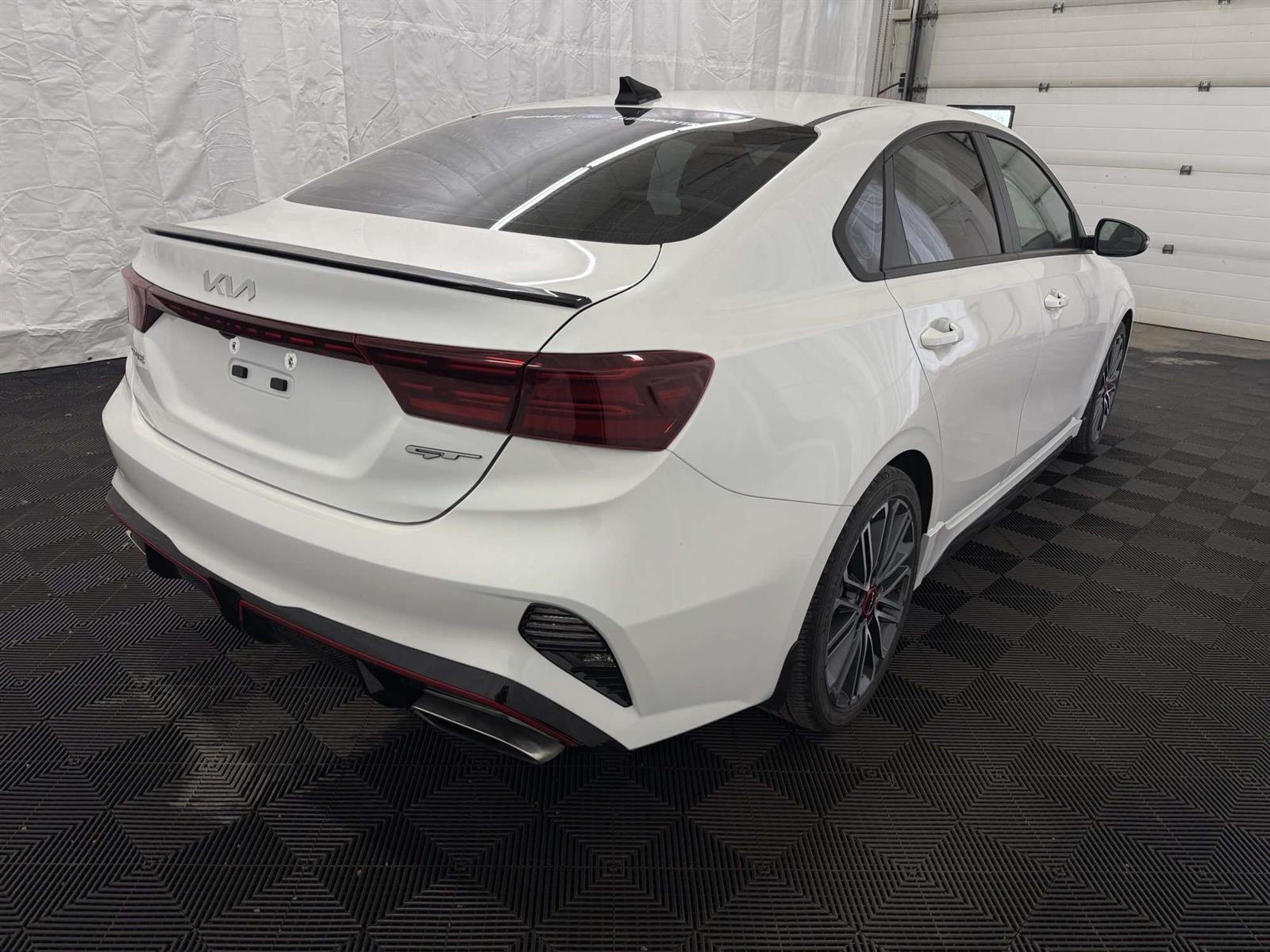 2023 Kia Forte GT LIMITED | HTD/CLD LEATHER | MOONROOF - Thumbnail 14