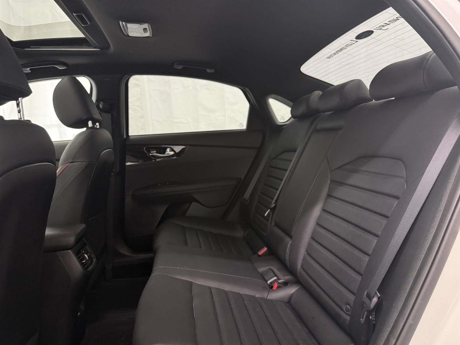 2023 Kia Forte GT LIMITED | HTD/CLD LEATHER | MOONROOF - Thumbnail 38