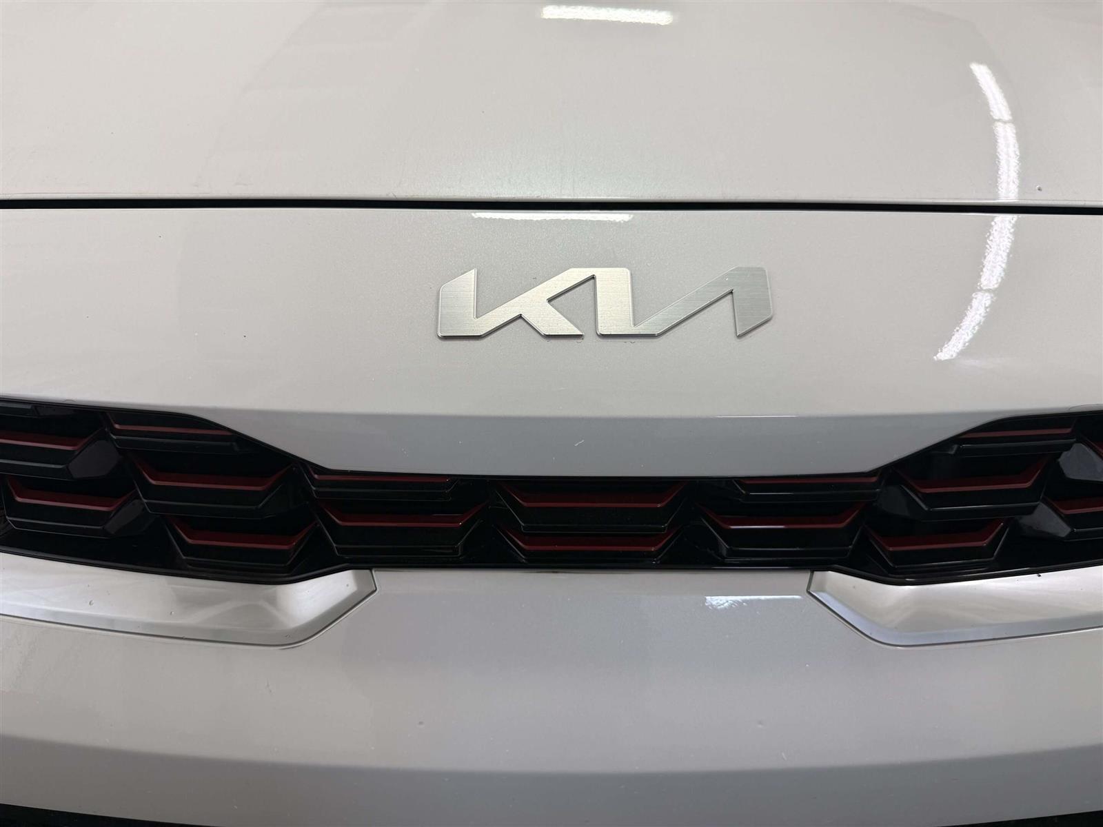 2023 Kia Forte GT LIMITED | HTD/CLD LEATHER | MOONROOF - Thumbnail 6