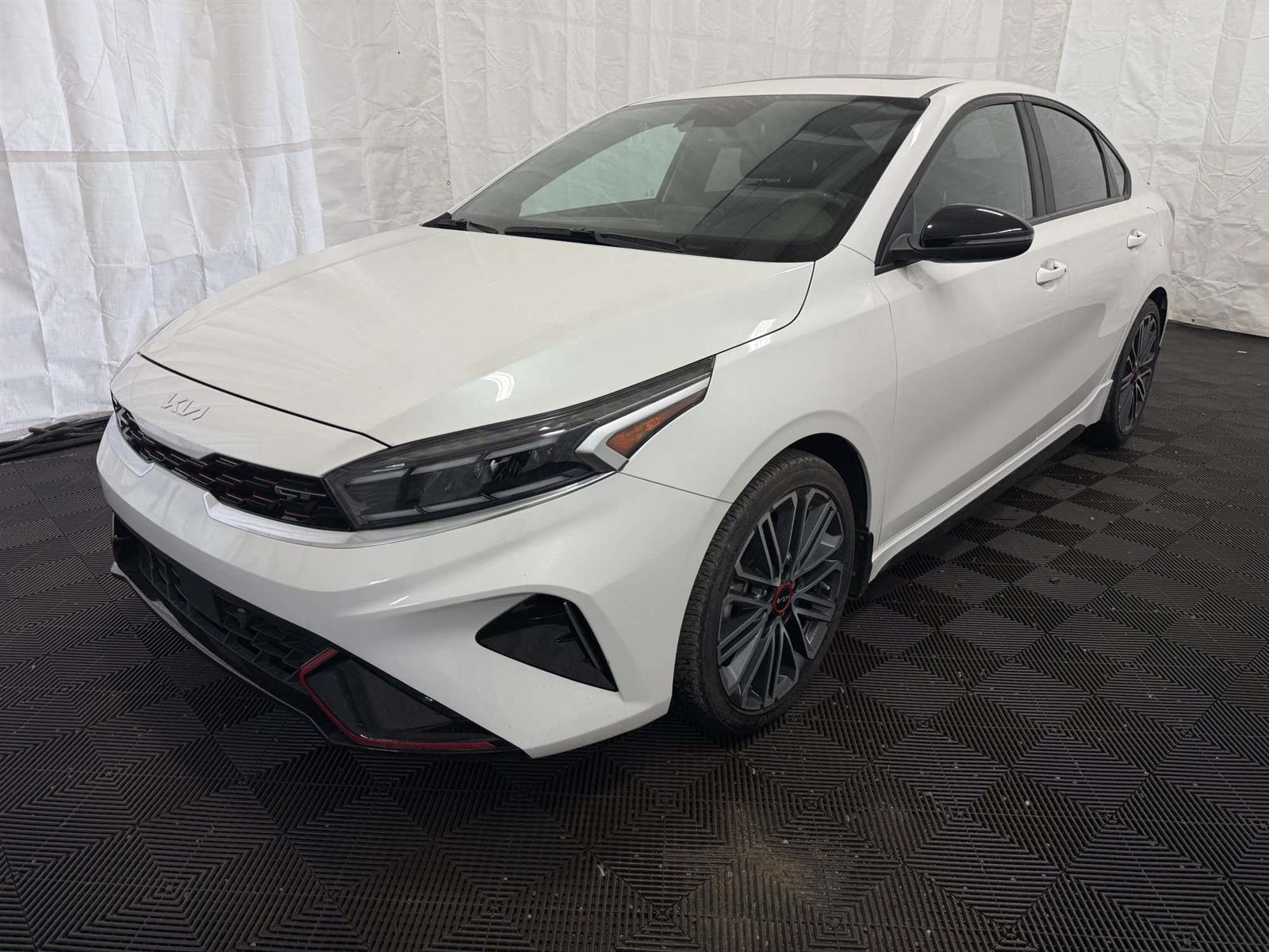 2023 Kia Forte GT LIMITED | HTD/CLD LEATHER | MOONROOF - Thumbnail 7