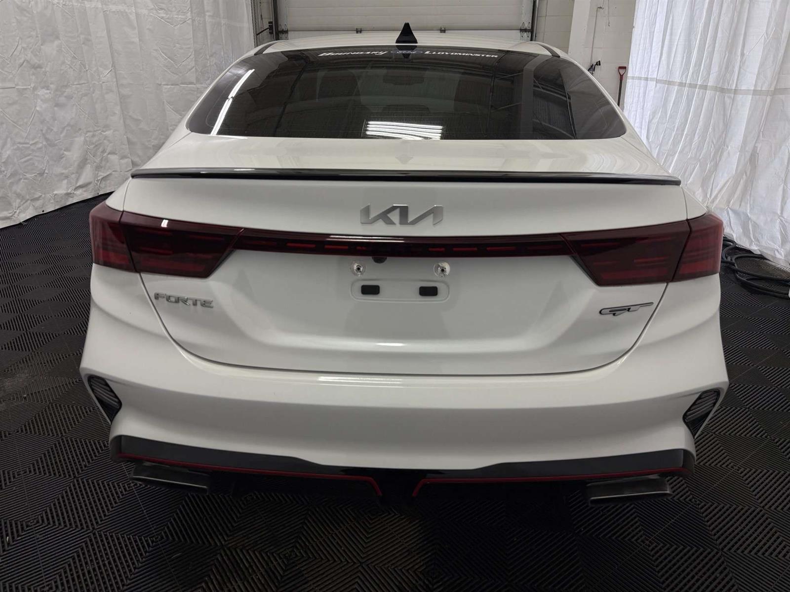 2023 Kia Forte GT LIMITED | HTD/CLD LEATHER | MOONROOF - Thumbnail 9