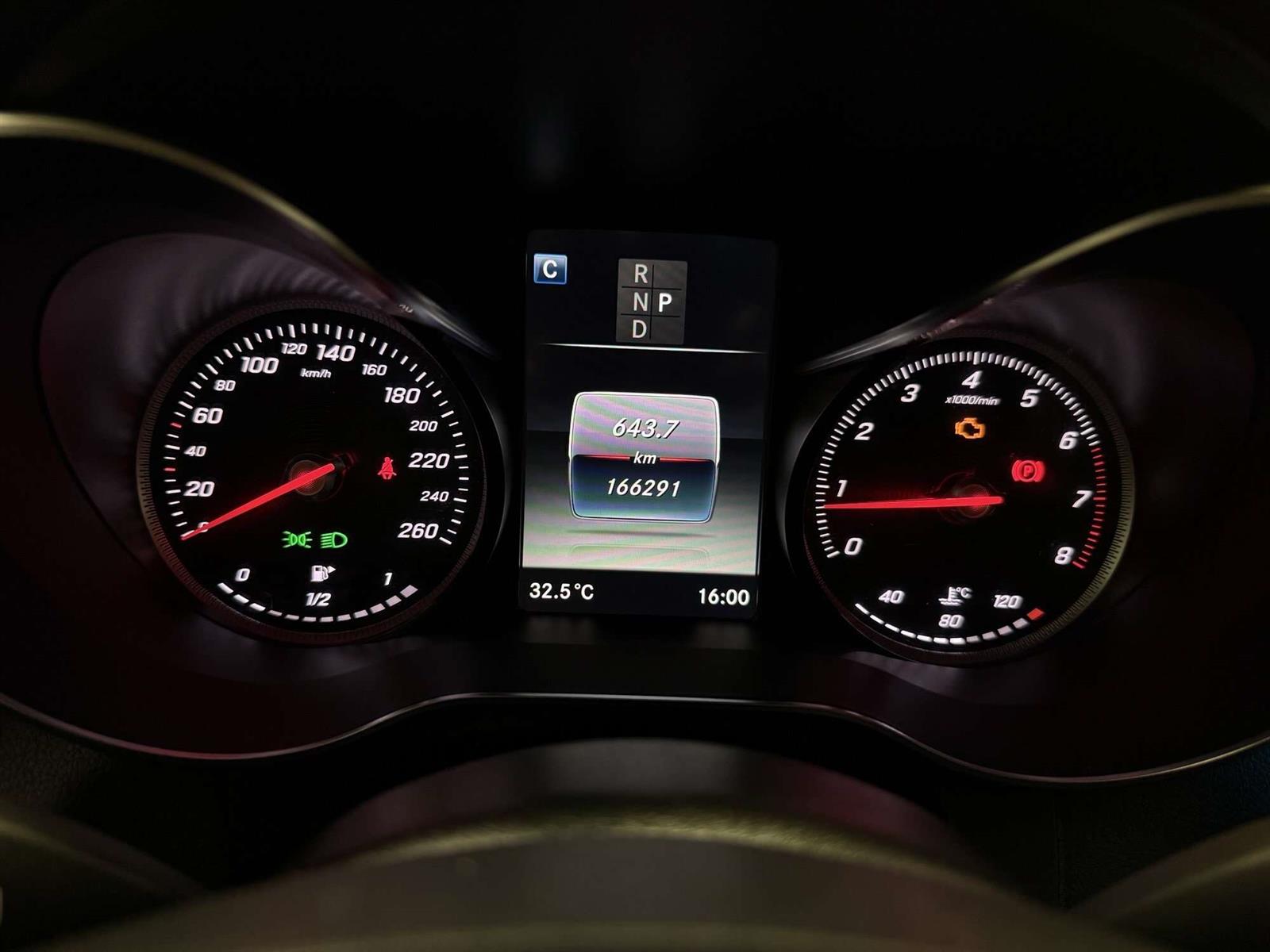 2019 Mercedes-Benz GLC GLC 300 4MATIC - Thumbnail 29