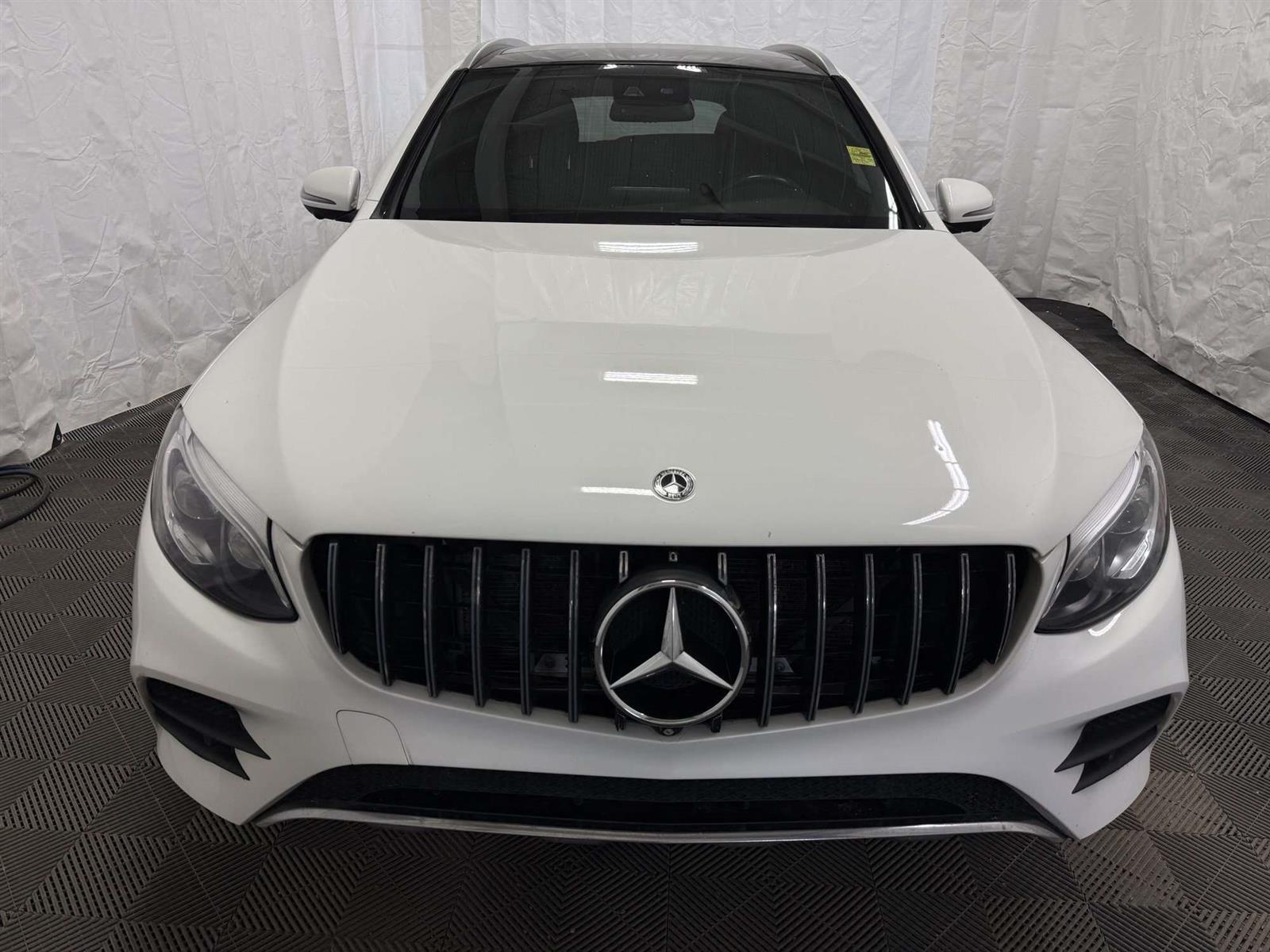 2019 Mercedes-Benz GLC GLC 300 4MATIC - Thumbnail 5