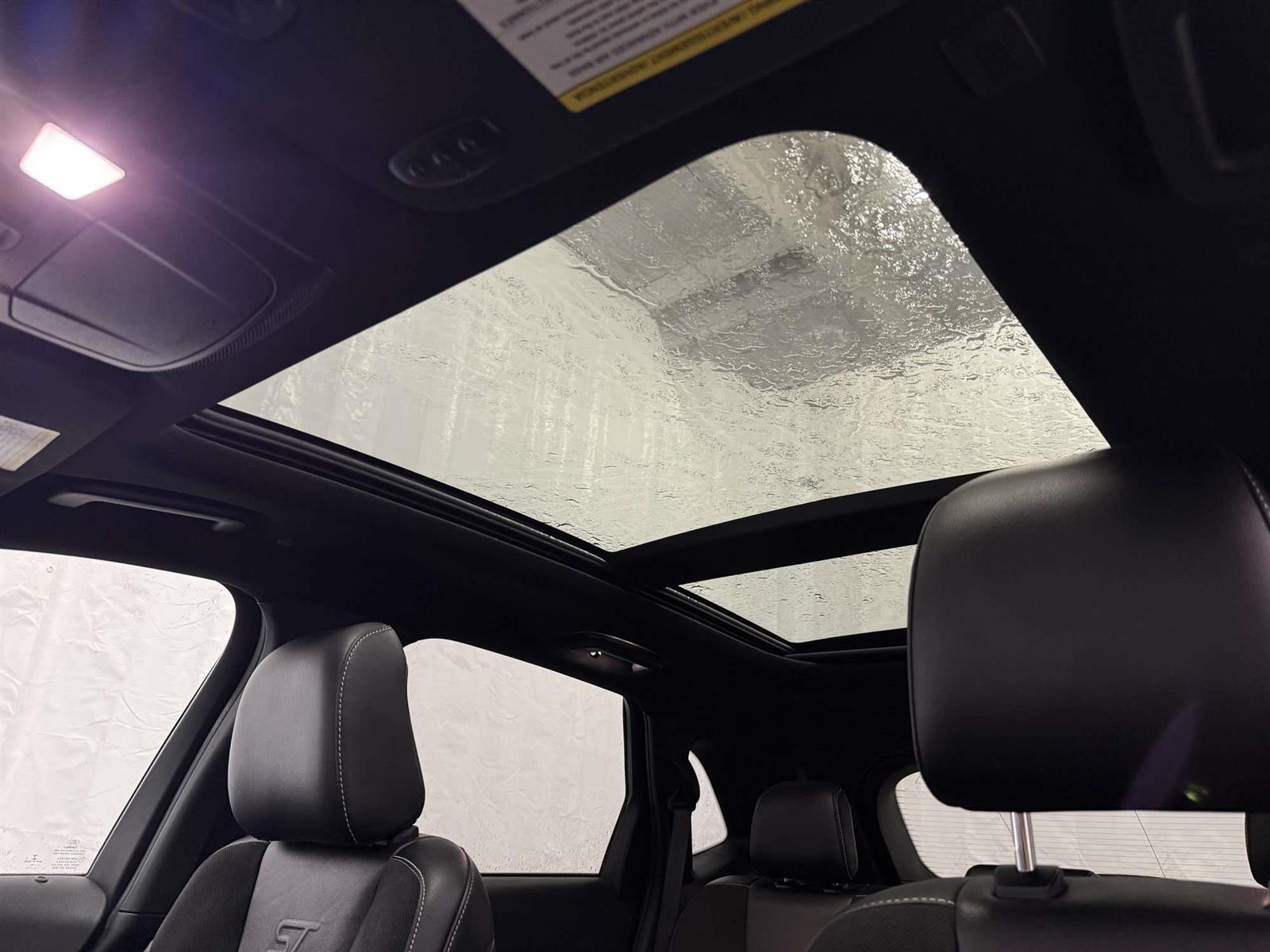 2022 Ford Edge ST AWD | LEATHER/SUEDE | SUNROOF | REMOTE START - Thumbnail 19