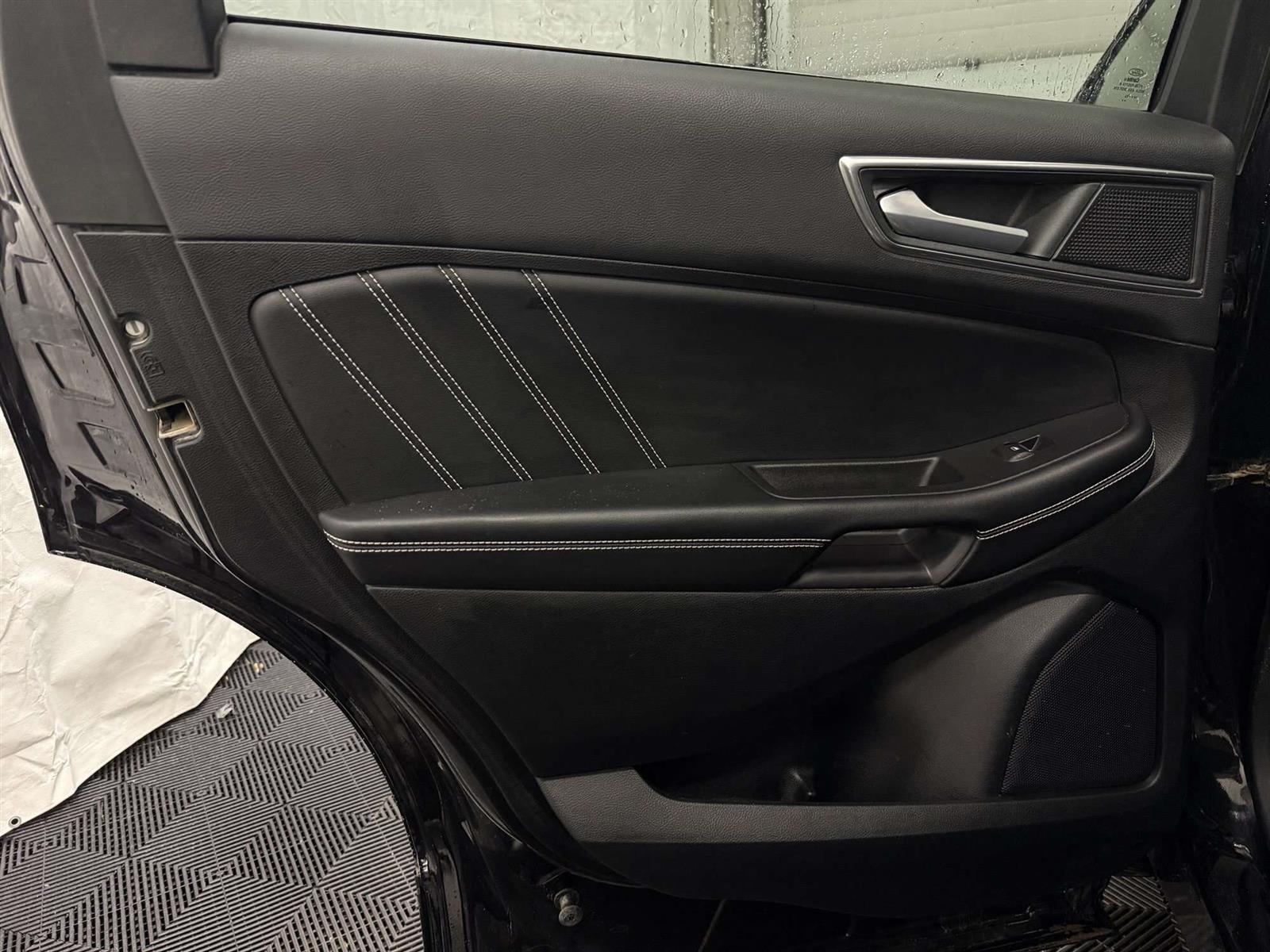 2022 Ford Edge ST AWD | LEATHER/SUEDE | SUNROOF | REMOTE START - Thumbnail 37