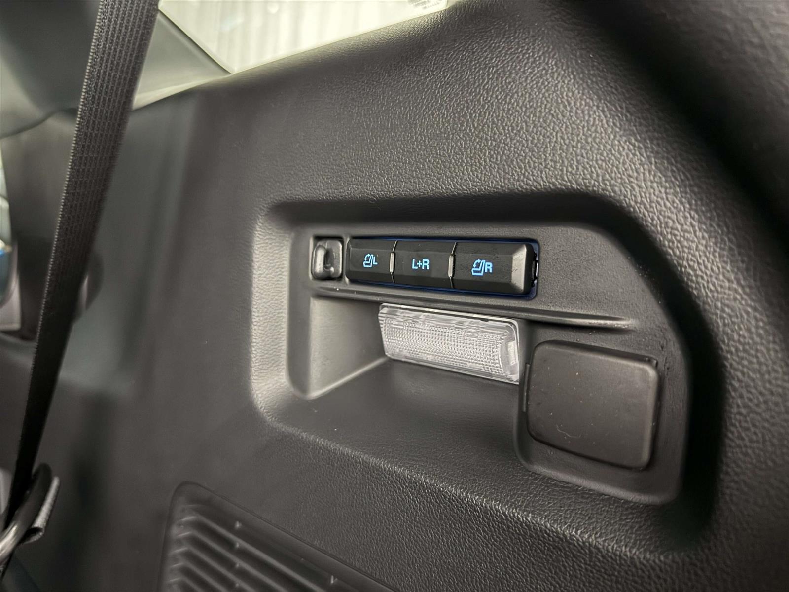 2026 Ford Explorer ULTIMATE PACKAGE | PANO ROOF | MASSAGE SEATS - Thumbnail 16