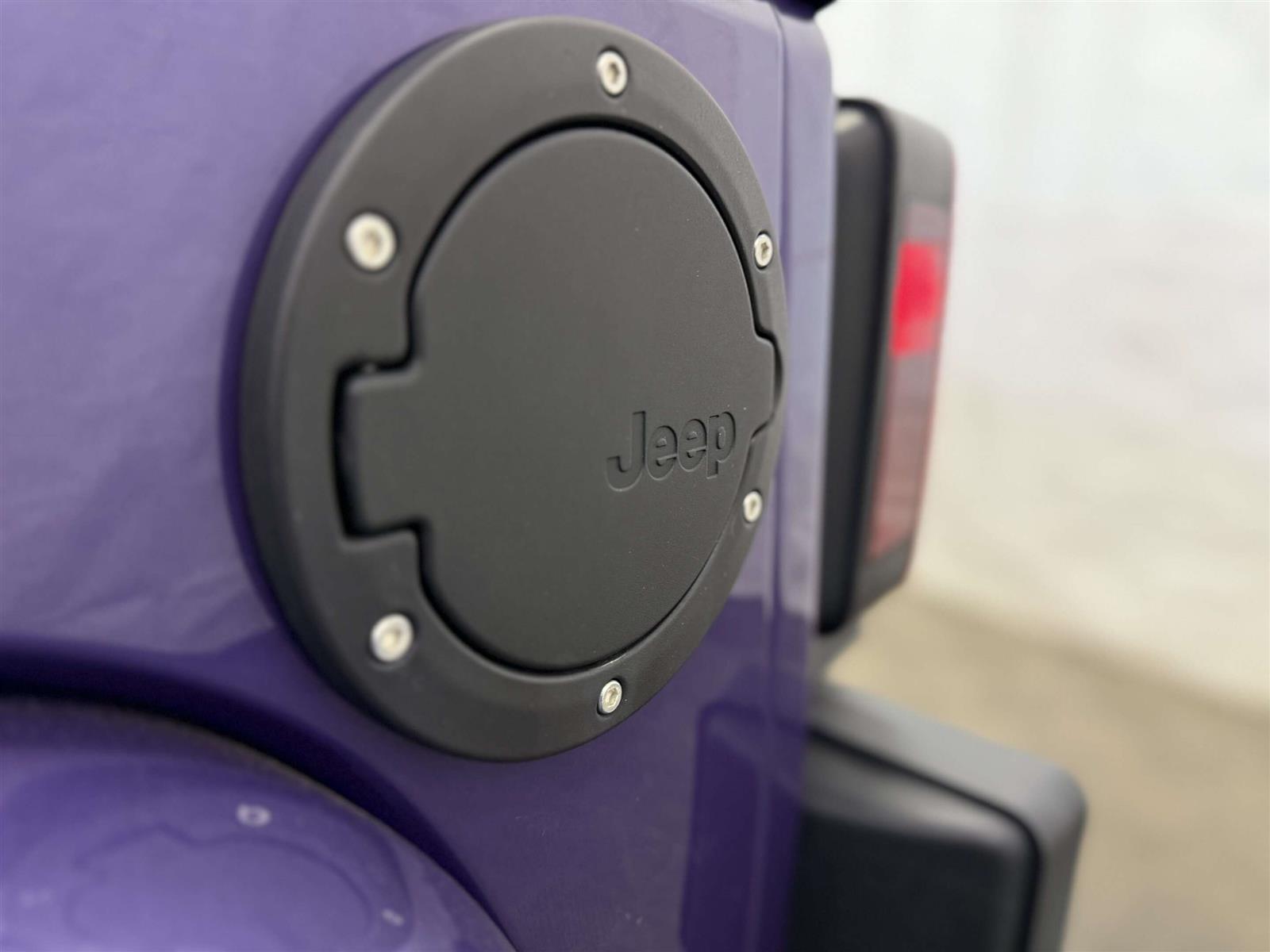 2016 Jeep Wrangler WRANGLER SAHARA BACKCOUNTRY | HEATED LEATHER - Thumbnail 10