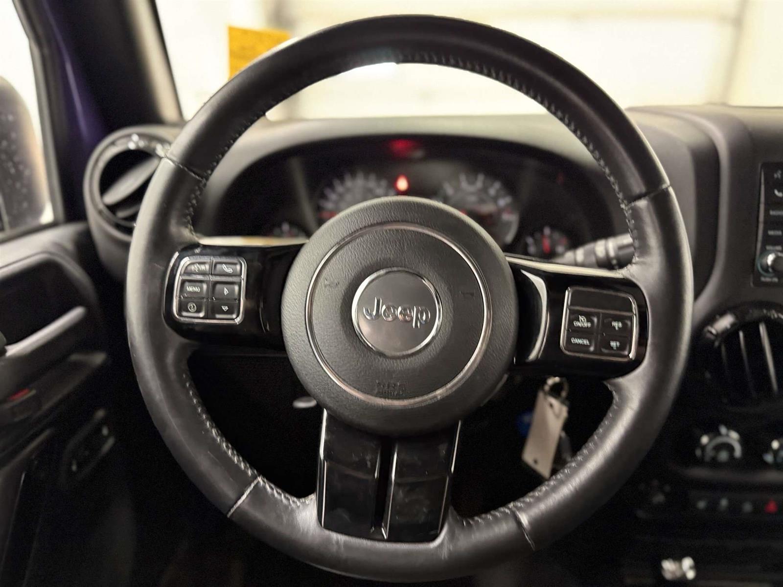 2016 Jeep Wrangler WRANGLER SAHARA BACKCOUNTRY | HEATED LEATHER - Thumbnail 25