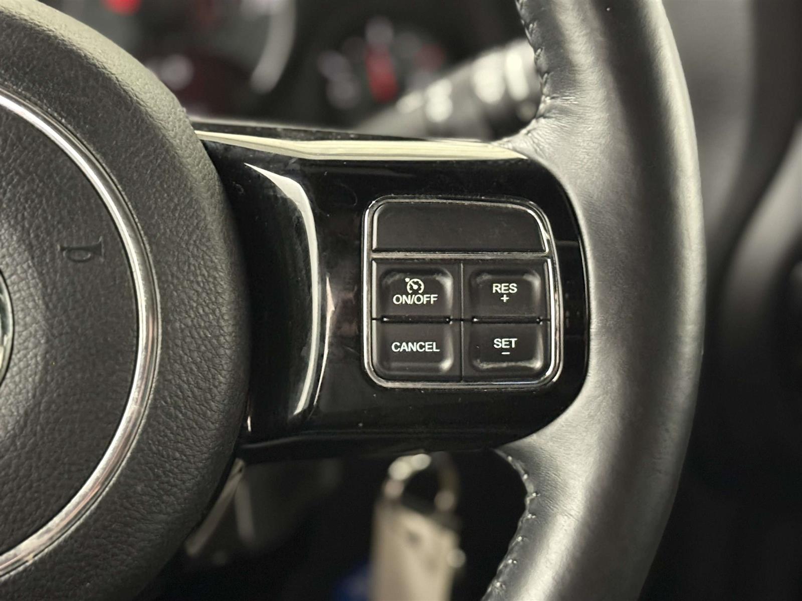 2016 Jeep Wrangler WRANGLER SAHARA BACKCOUNTRY | HEATED LEATHER - Thumbnail 27