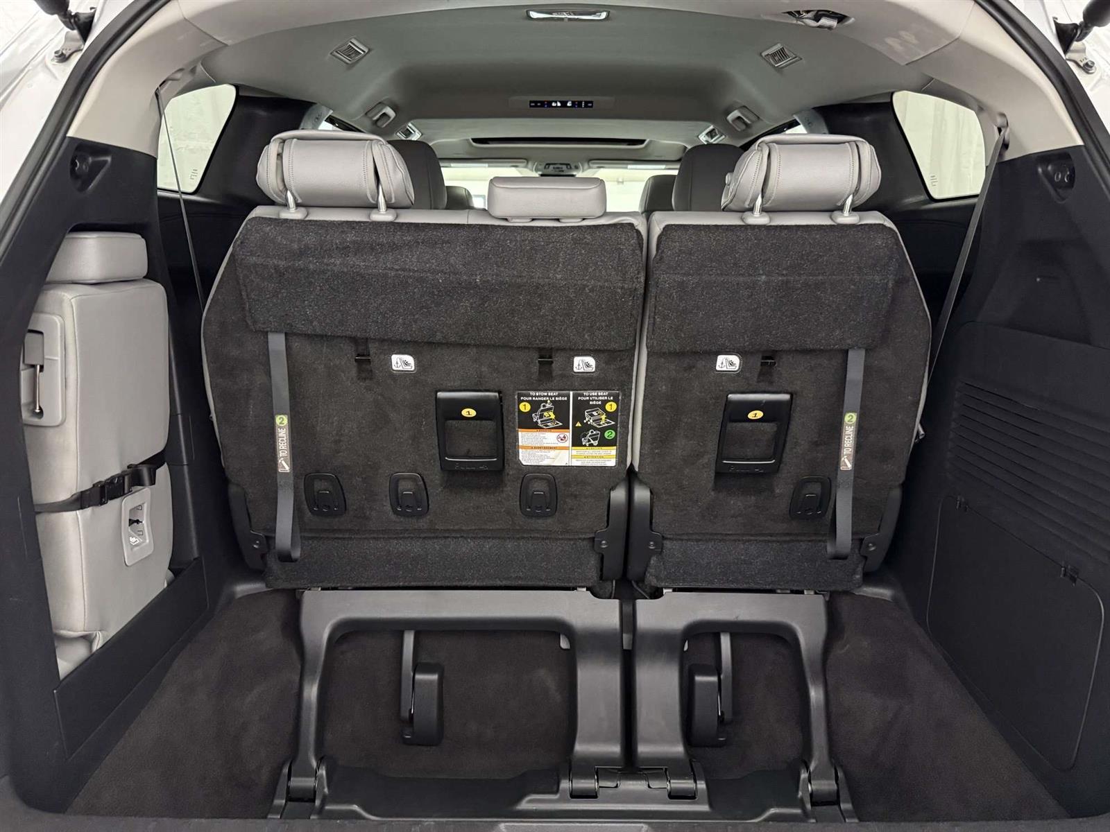 2025 Toyota Sienna XLE 8 PASSENGER | LEATHER | MOOROOF - Thumbnail 14