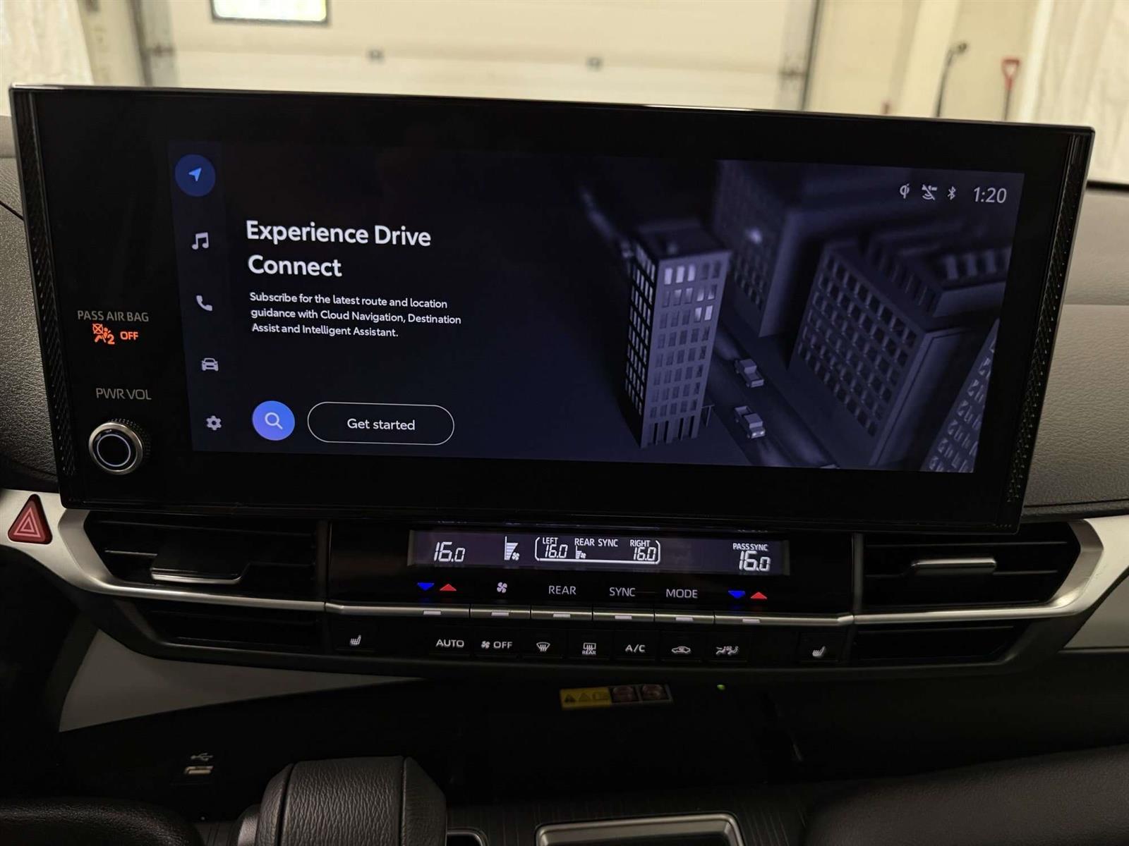 2025 Toyota Sienna XLE 8 PASSENGER | LEATHER | MOOROOF - Thumbnail 32
