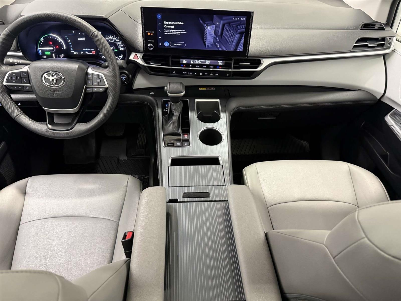 2025 Toyota Sienna XLE 8 PASSENGER | LEATHER | MOOROOF - Thumbnail 38
