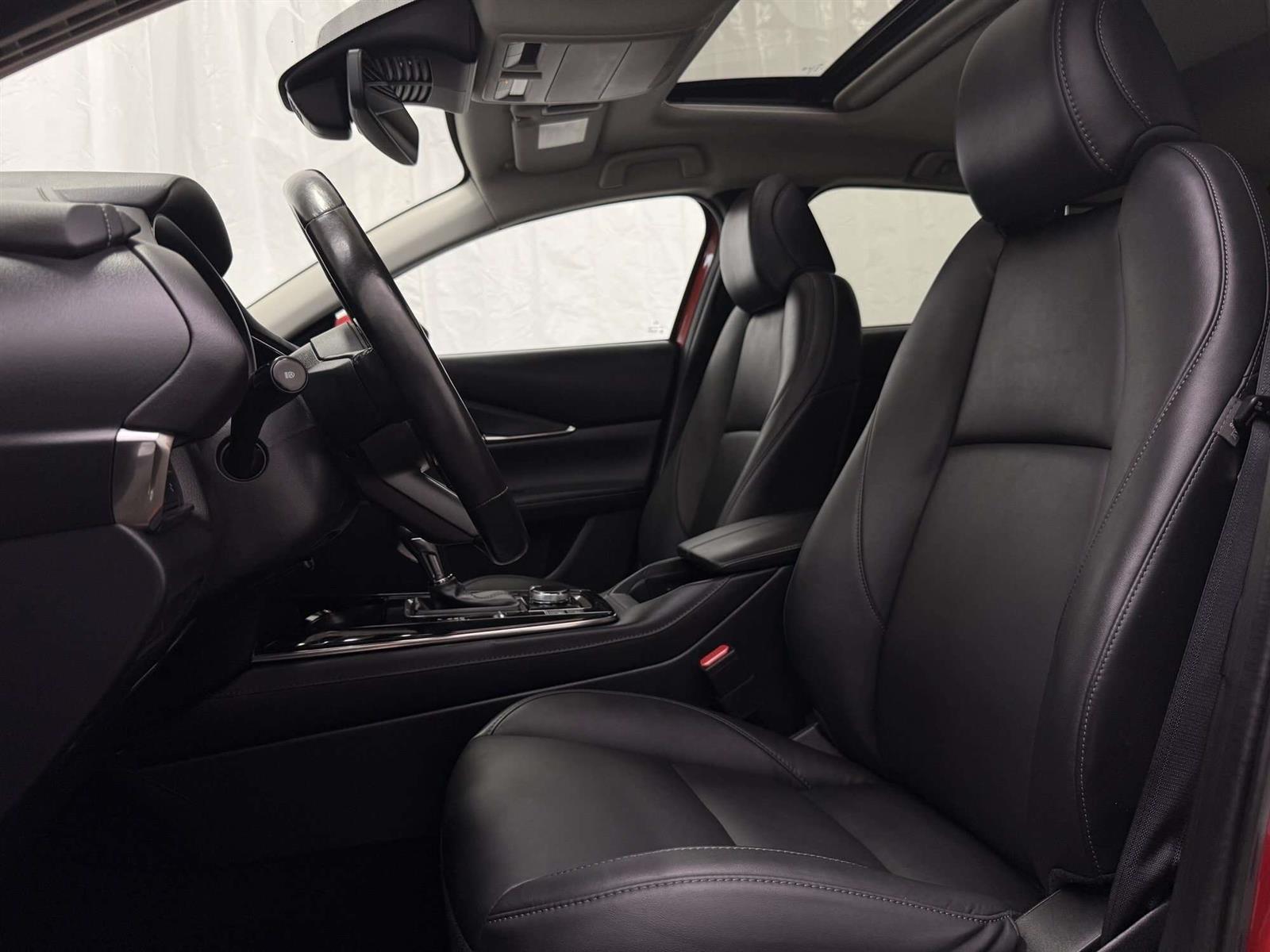 2024 Mazda CX-30 GS AWD LUXURY PKG | LEATHER | SUNROOF | NAV - Thumbnail 19