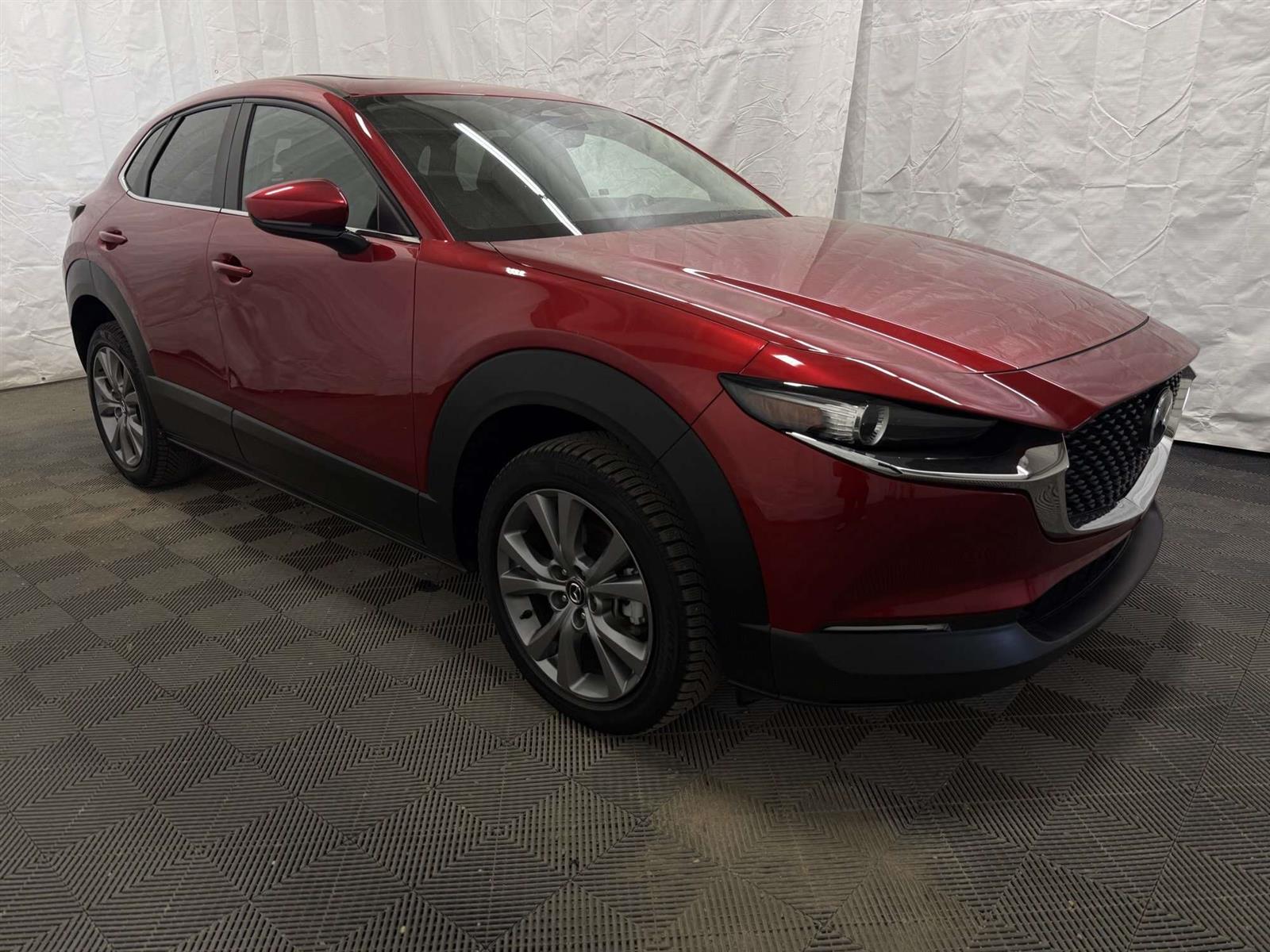 2024 Mazda CX-30 GS AWD LUXURY PKG | LEATHER | SUNROOF | NAV - Thumbnail 2