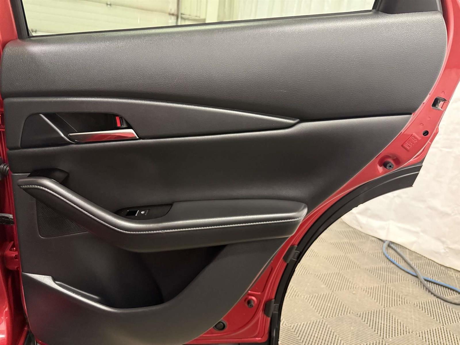 2024 Mazda CX-30 GS AWD LUXURY PKG | LEATHER | SUNROOF | NAV - Thumbnail 39