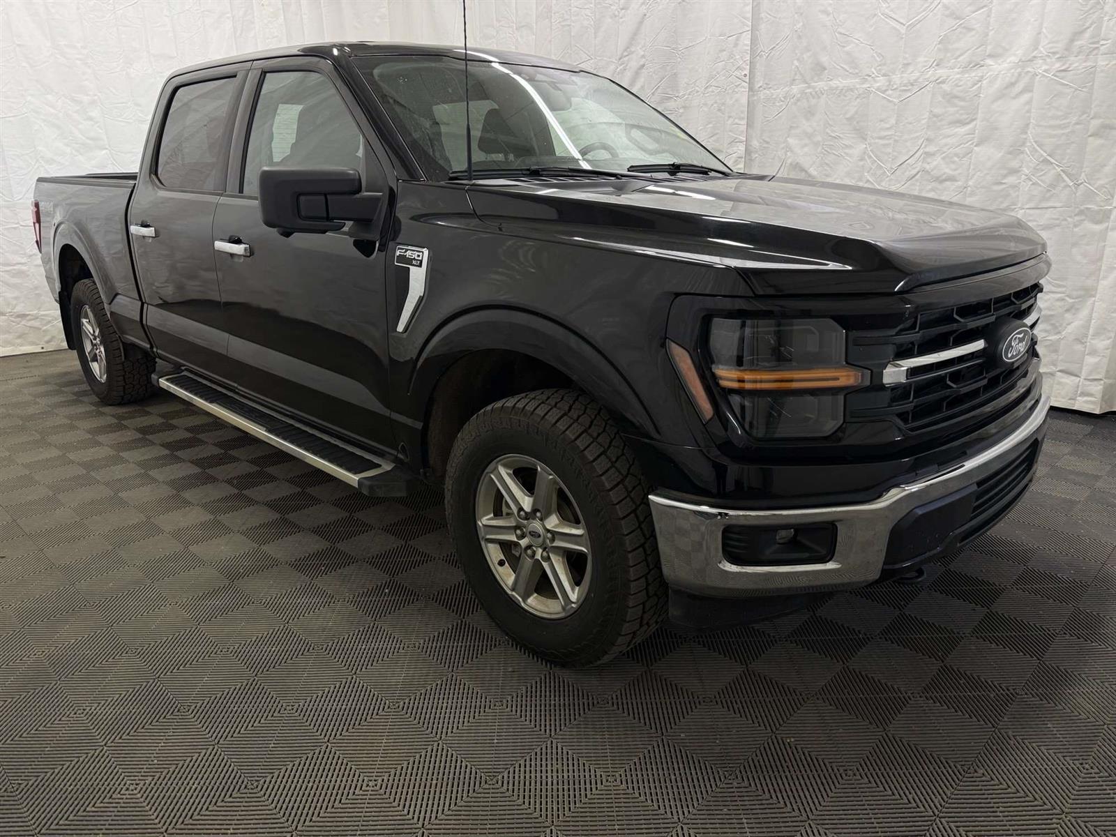2024 Ford F-150 XLT 5.0L V8 | 6.5 FT BOX | TOW/HAUL PKG - Thumbnail 2