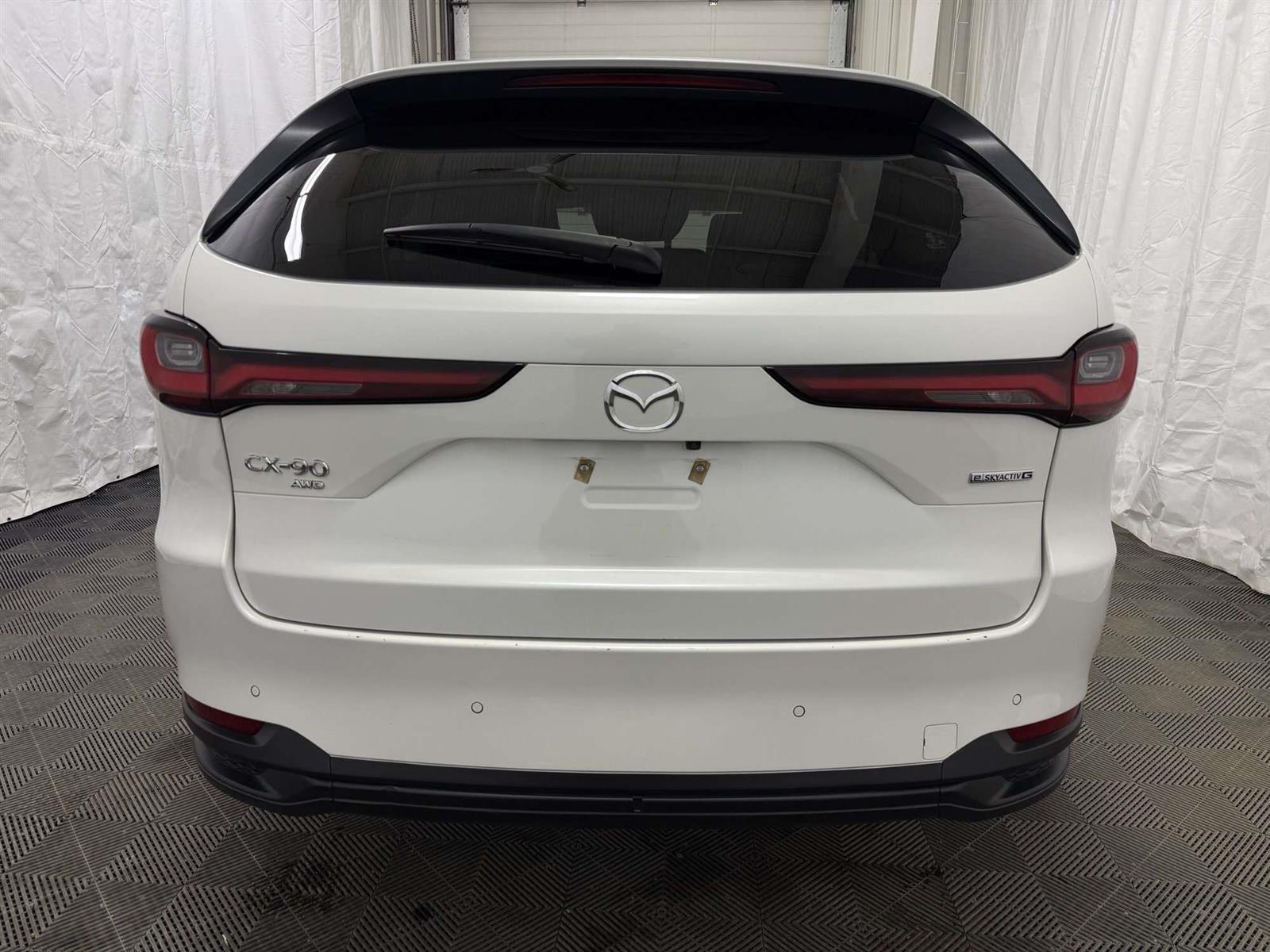 2025 Mazda CX-90 MHEV GS-L AWD - Thumbnail 11