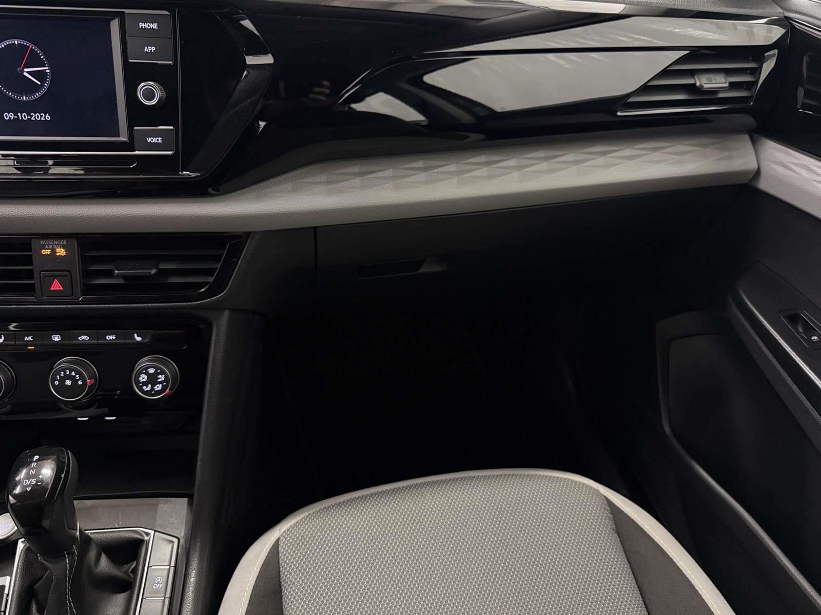 2024 Volkswagen Taos TRENDLINE 1.5 TURBOCHARGED - Thumbnail 32