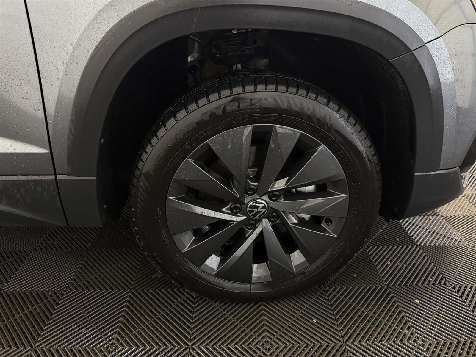 2024 Volkswagen Taos TRENDLINE 1.5 TURBOCHARGED - Thumbnail 4