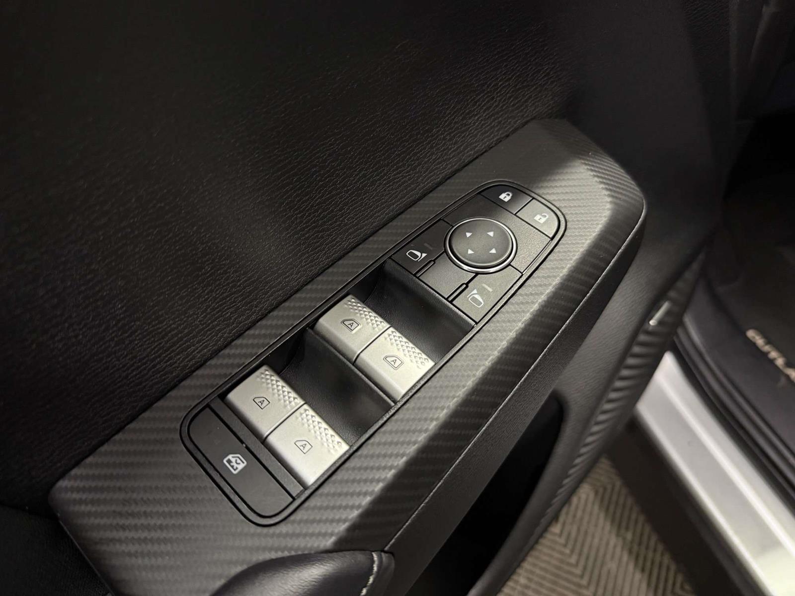 2025 Mitsubishi Outlander ES S-AWC 7 PASSENGER | HEATED SEATS - Thumbnail 20