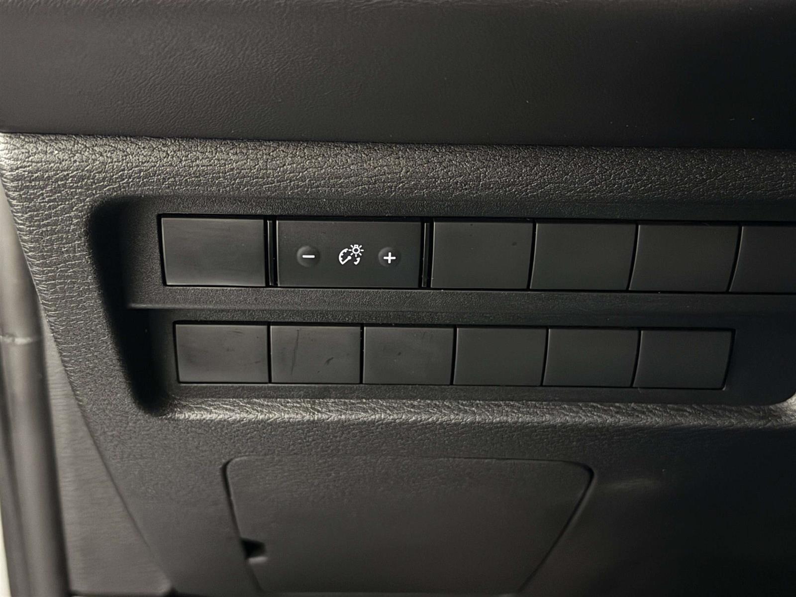 2025 Mitsubishi Outlander ES S-AWC 7 PASSENGER | HEATED SEATS - Thumbnail 24