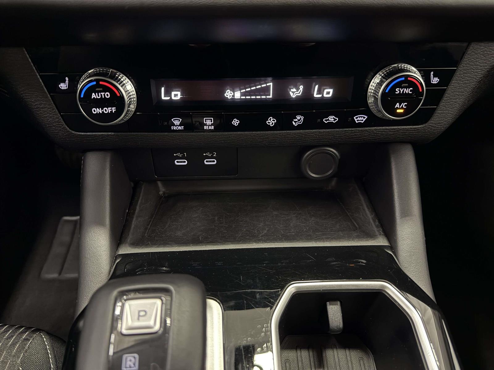 2025 Mitsubishi Outlander ES S-AWC 7 PASSENGER | HEATED SEATS - Thumbnail 31