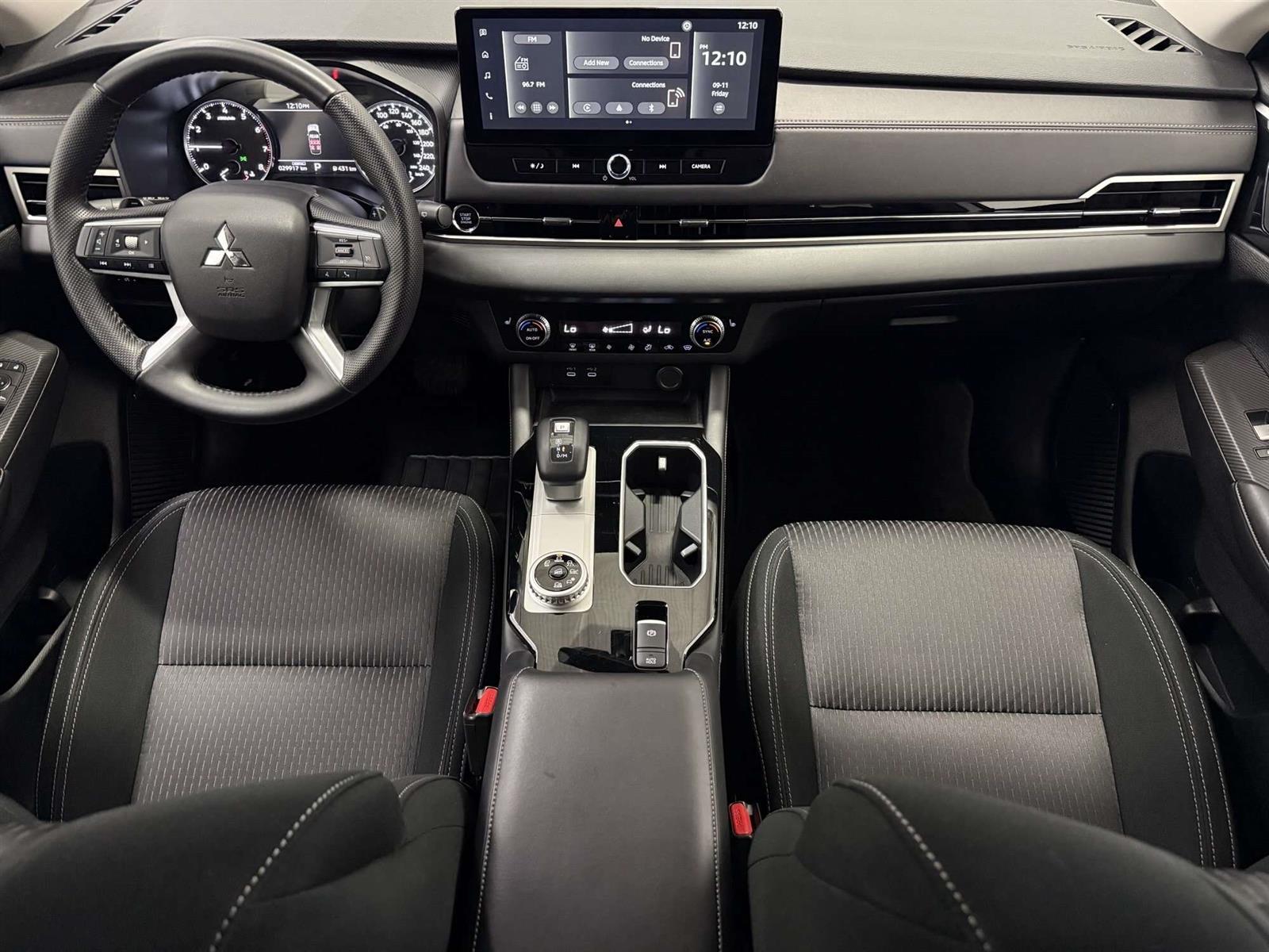 2025 Mitsubishi Outlander ES S-AWC 7 PASSENGER | HEATED SEATS - Thumbnail 35