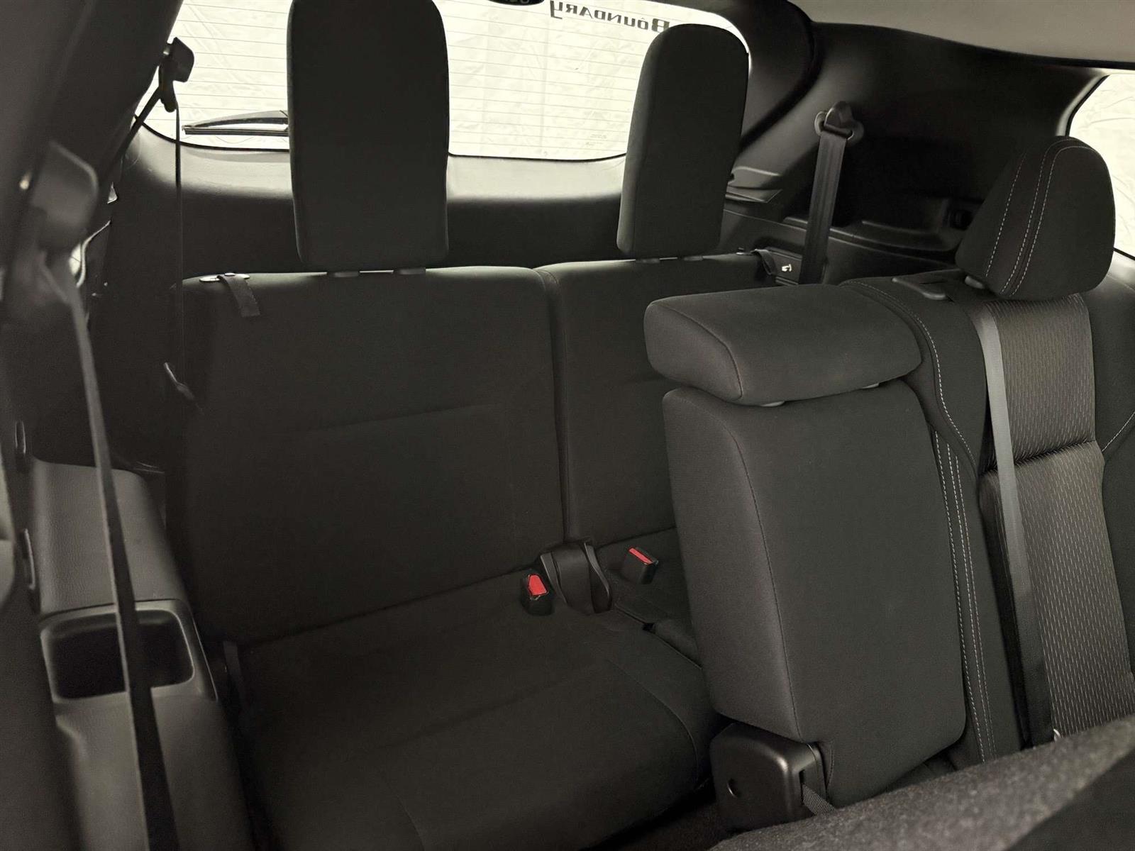 2025 Mitsubishi Outlander ES S-AWC 7 PASSENGER | HEATED SEATS - Thumbnail 39